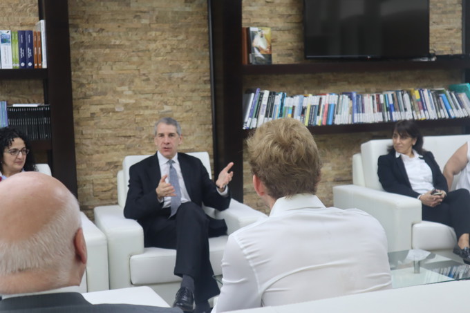 University Welcomes US Consul General