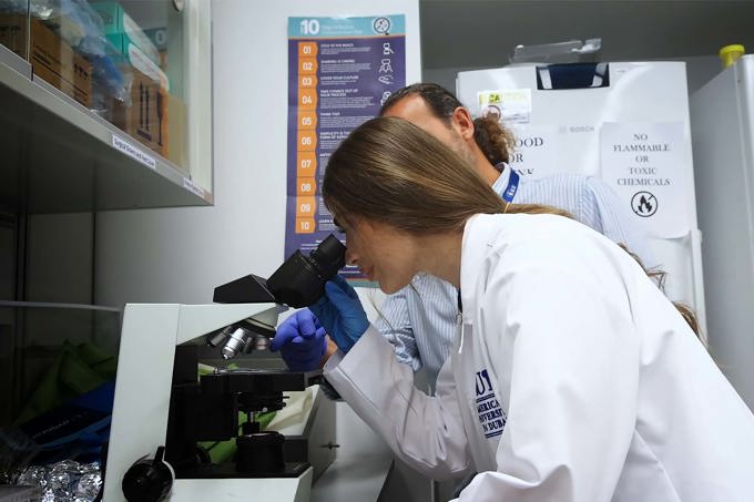 AUD partners with AUB to advance Biology and Pre-Med education, research, and training